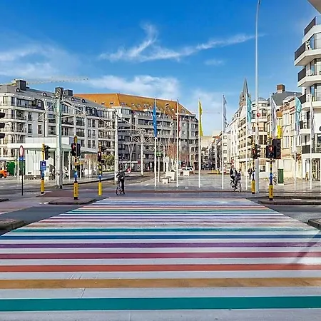 Close To The Shopping Street Szálloda Blankenberge