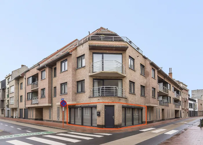 Close To The Shopping Street